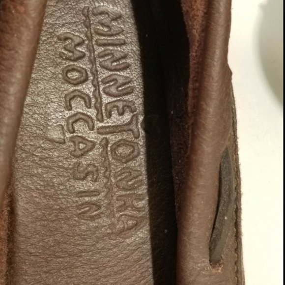 Minnetonka Moccasin 392 Chocolate Moosehide Fringe - Picture 5 of 10
